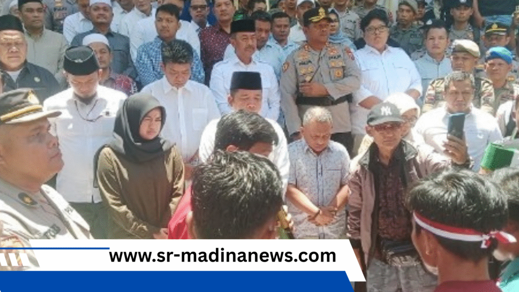 Aksi Demonstrasi Cipayung Plus di DPRD Madina Dihadiri Bupati dan Wakil Bupati.