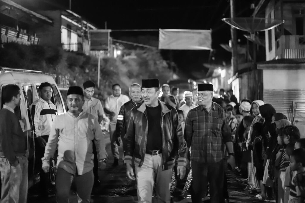 Bupati Saksikan Flim G30S/PKI Di Kampung Halaman Jenderal AH Nasution