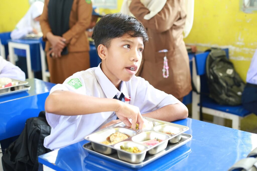 Bupati Pantau Pendistribusian Makan Bergizi Gratis