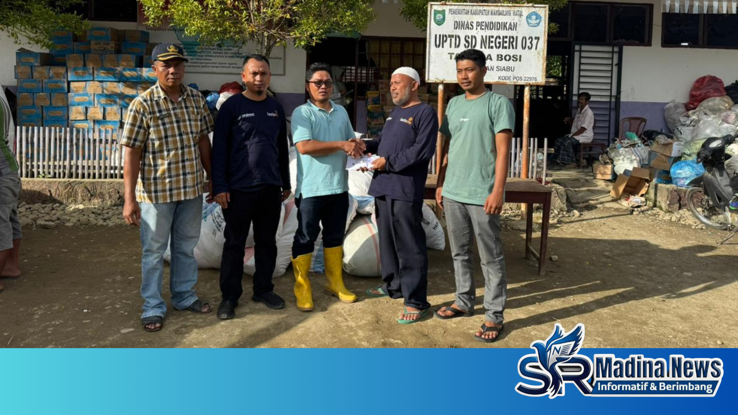 LRB PDM Padangsidimpuan Salurkan Bantuan Korban Banjir di Siabu.