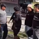 Dua Pemuda Nekat Melakukan Pencurian Lampu Traffic Linght Di Siang Hari