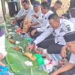 Panen Raya Di Gunung Baringin, Masyarakat Makan Bersama Dengan Bupati Pakai Piring Daun Pisang
