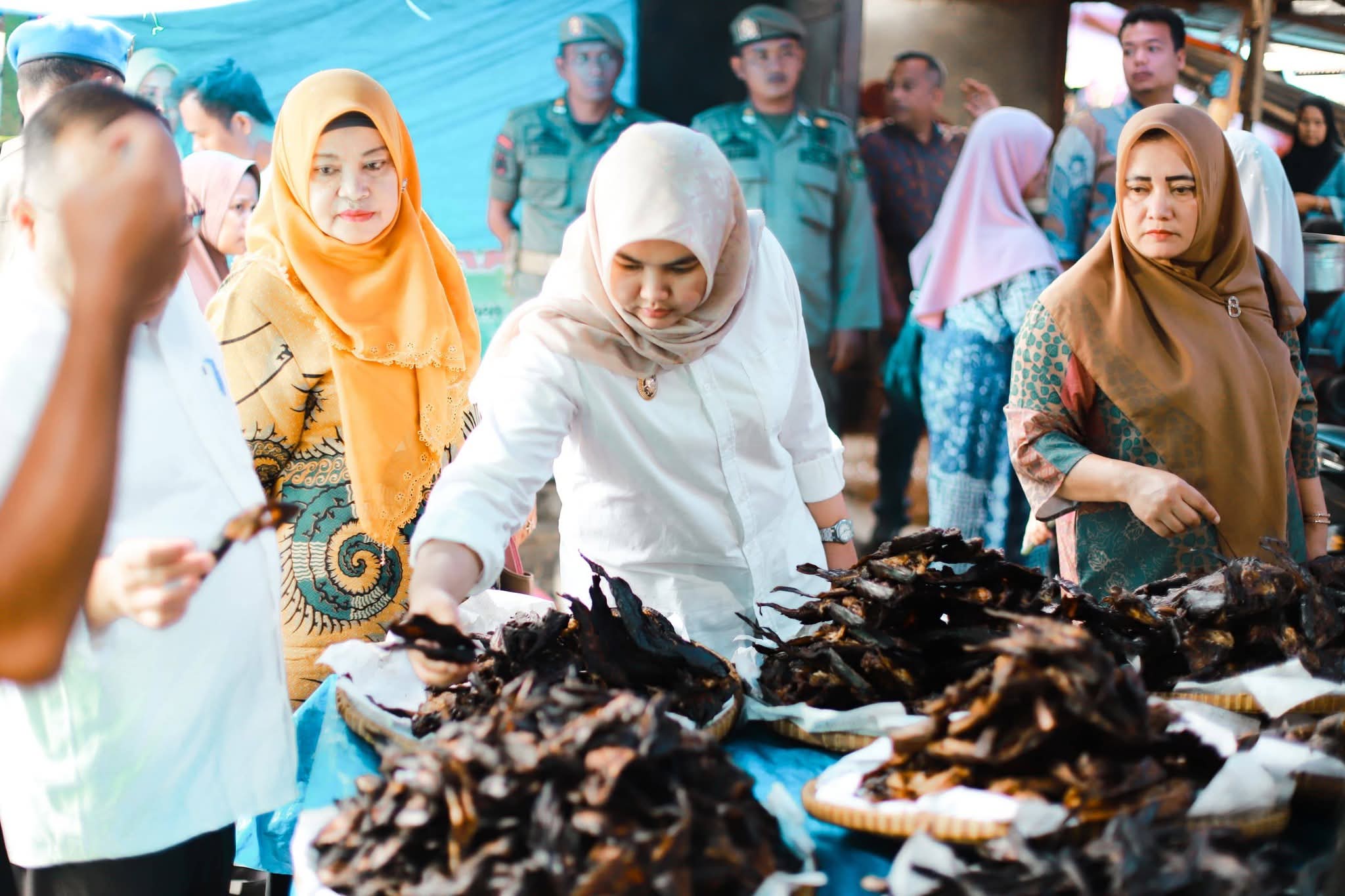 Wakil Bupati Madina Ikuti Arahan Presiden Prabowo Pantau Lonjakan Harga Bahan Pokok