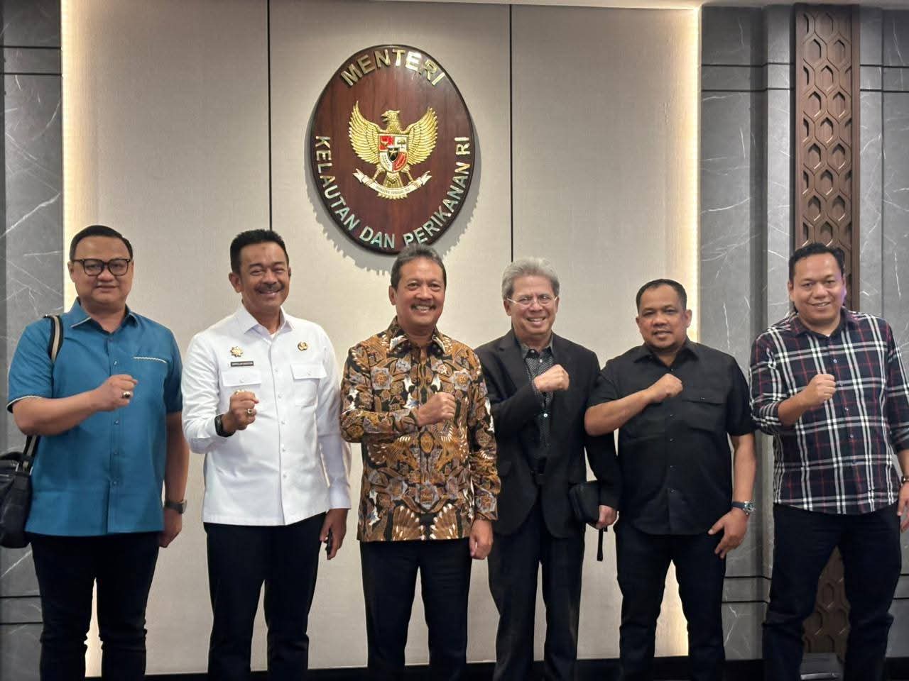Temui Menteri KKP, Bupati Minta Realisasi Koperasi Nelayan