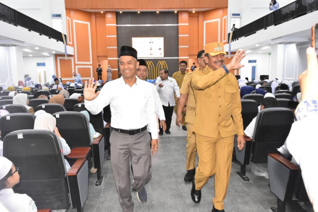 Bupati Buka Festival Tadris Bahasa Inggris Di Komplek STAIN Madina