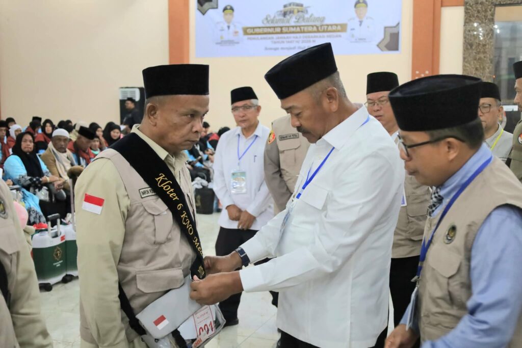 Bupati Madina Sambut Kepulangan 342 Jemaah Haji Kloter 6 Di Asrama Haji Medan