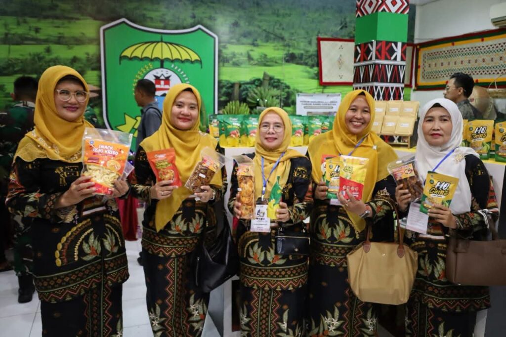 Pemkab Madina Tampil Produk Usaha Mikro Dan Seni Budaya Gordang Sembilan Di Pekan Raya Sumut
