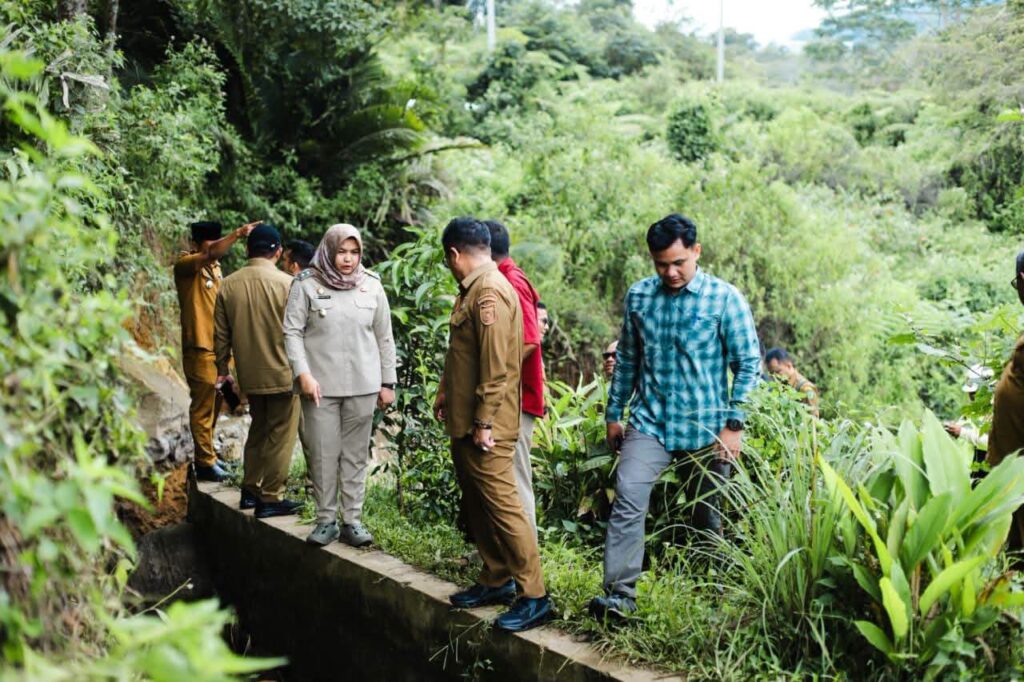 Wakil Bupati Apresiasi Kolaborasi Antara Masyarakat Dan SMGP Menangani Irigasi Yang Rusak