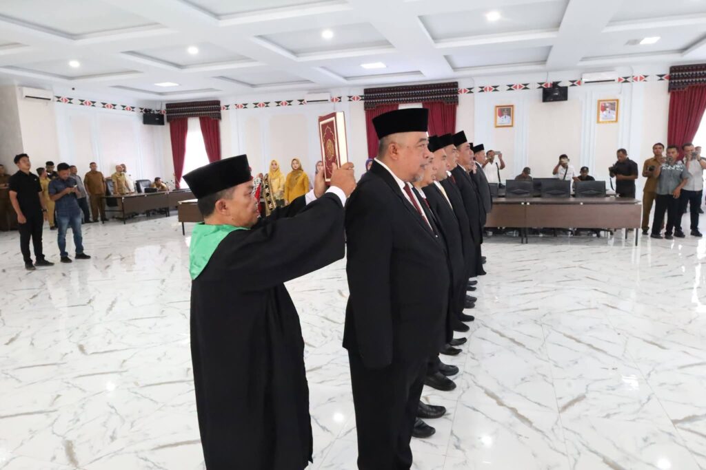 Bupati Madina Lantik Sembilan Pejabat Eselon II Untuk Mengisi Pimpinan Dinas Atau Badan