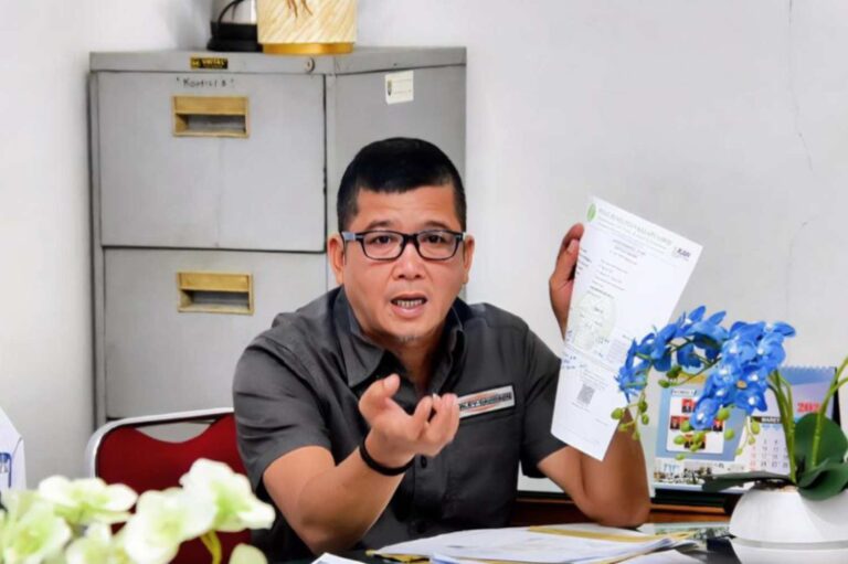 Jamaah Umrah Ditelantarkan. Ketua DPRD Madina: Tidak Ada Kata Tidak Tanggung Jawab.