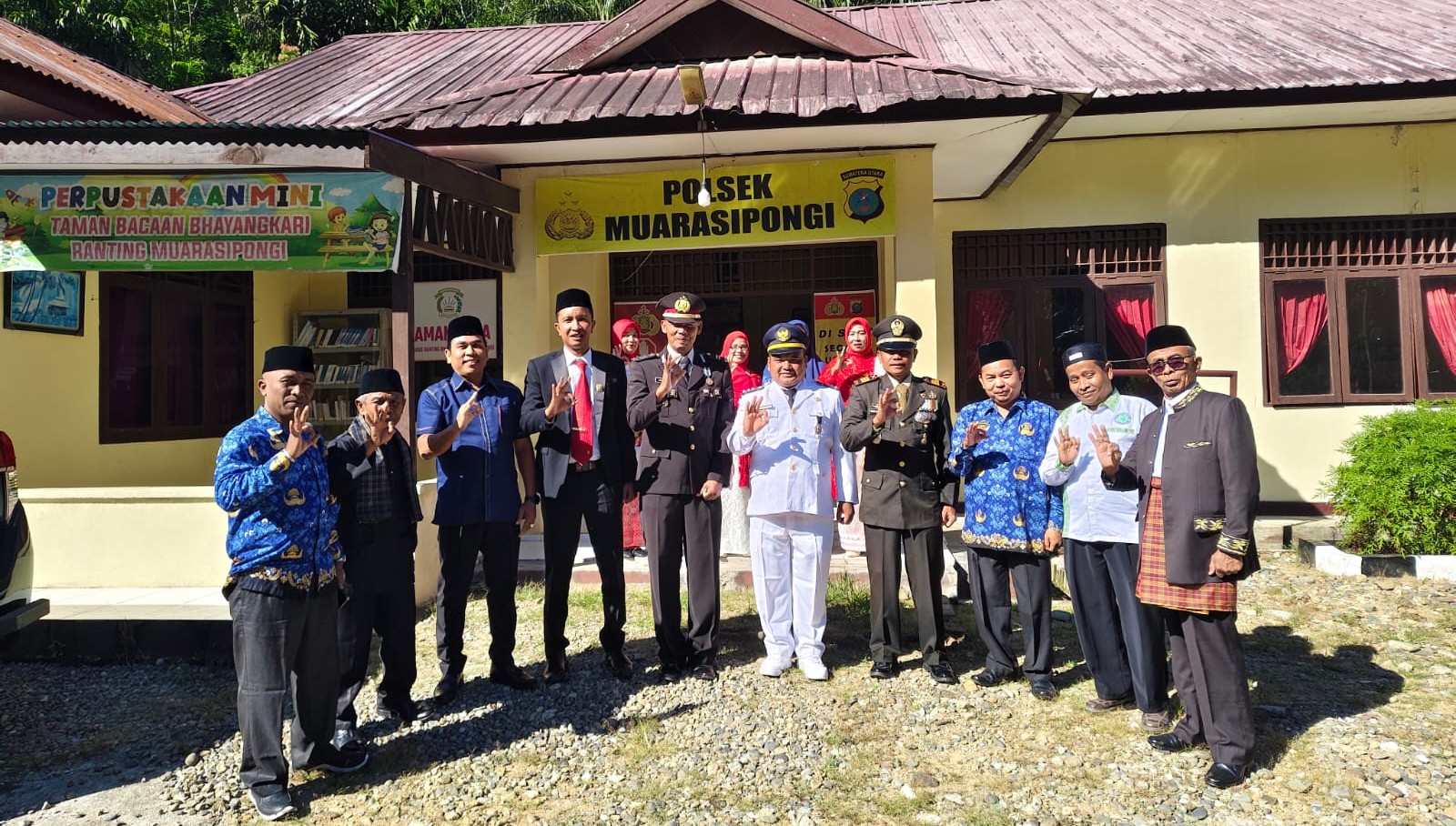 Semangat Merah Putih Membara di Muara Sipongi.