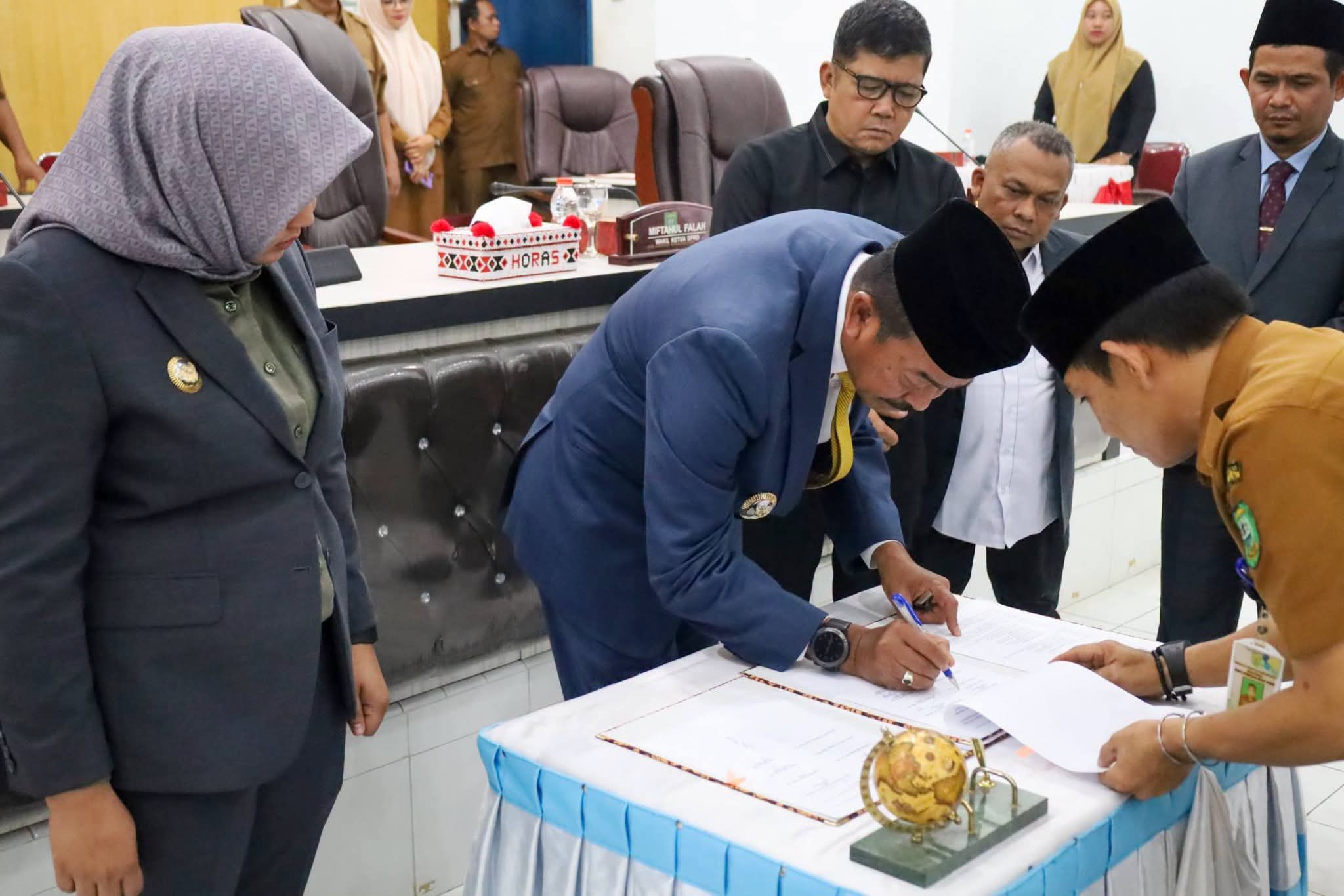 Pemkab Madina Beserta DPRD Menandatangani Nota Kesepakatan KUPA-PPAS APBD 2026