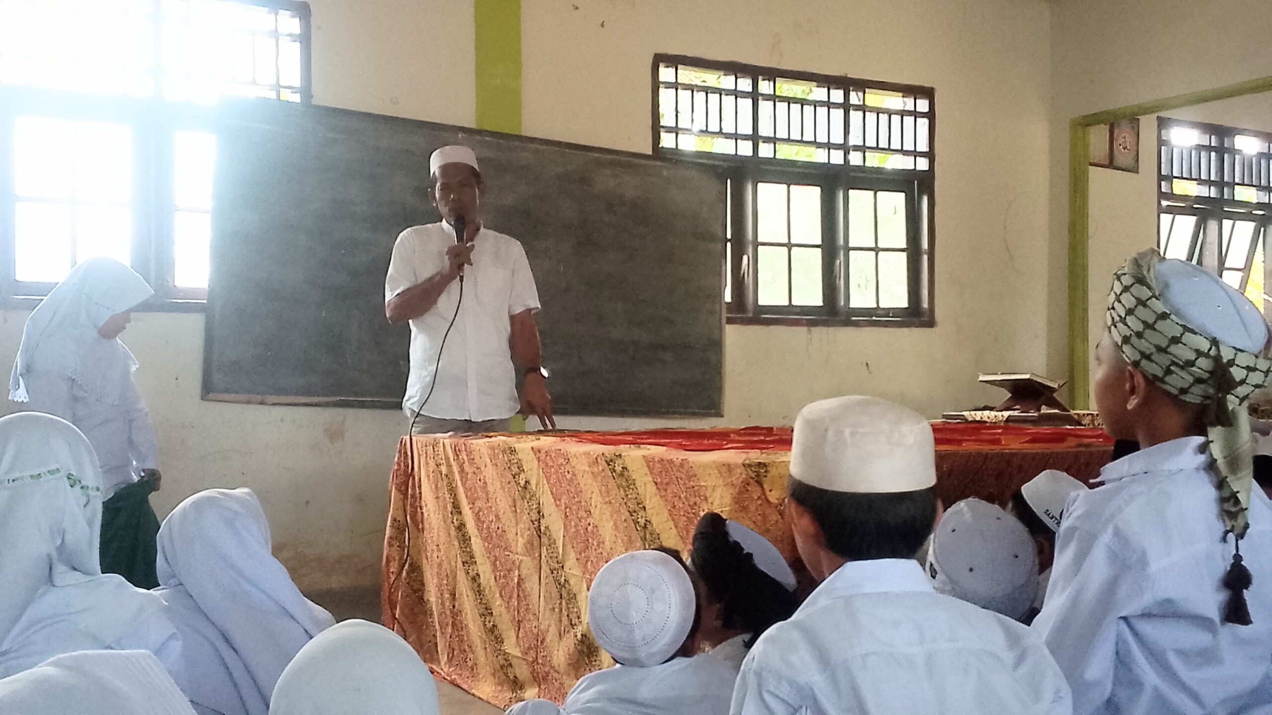 Maulid Nabi Diperingati di Desa Beringin Jaya, Akhyar Siregar : Mari Kita Menjadi Orang Yang Memberi Manfaat.