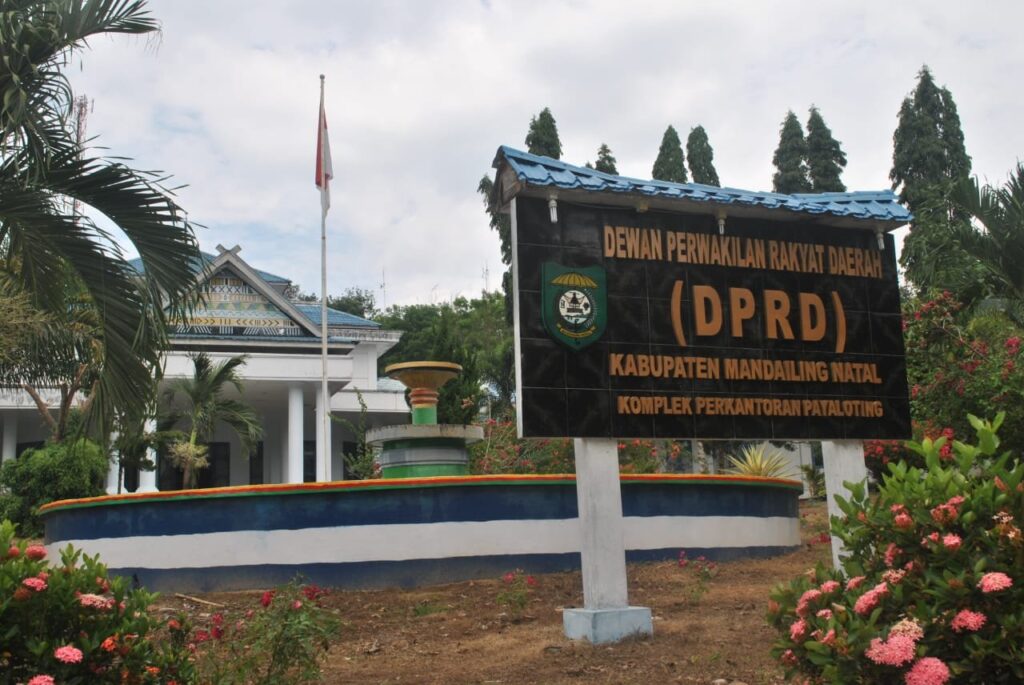 Anggaran Perjalanan Dinas Di Sekretariat DPRD Madina Cukup Fantastis, Sebesar 17,79 Miliar